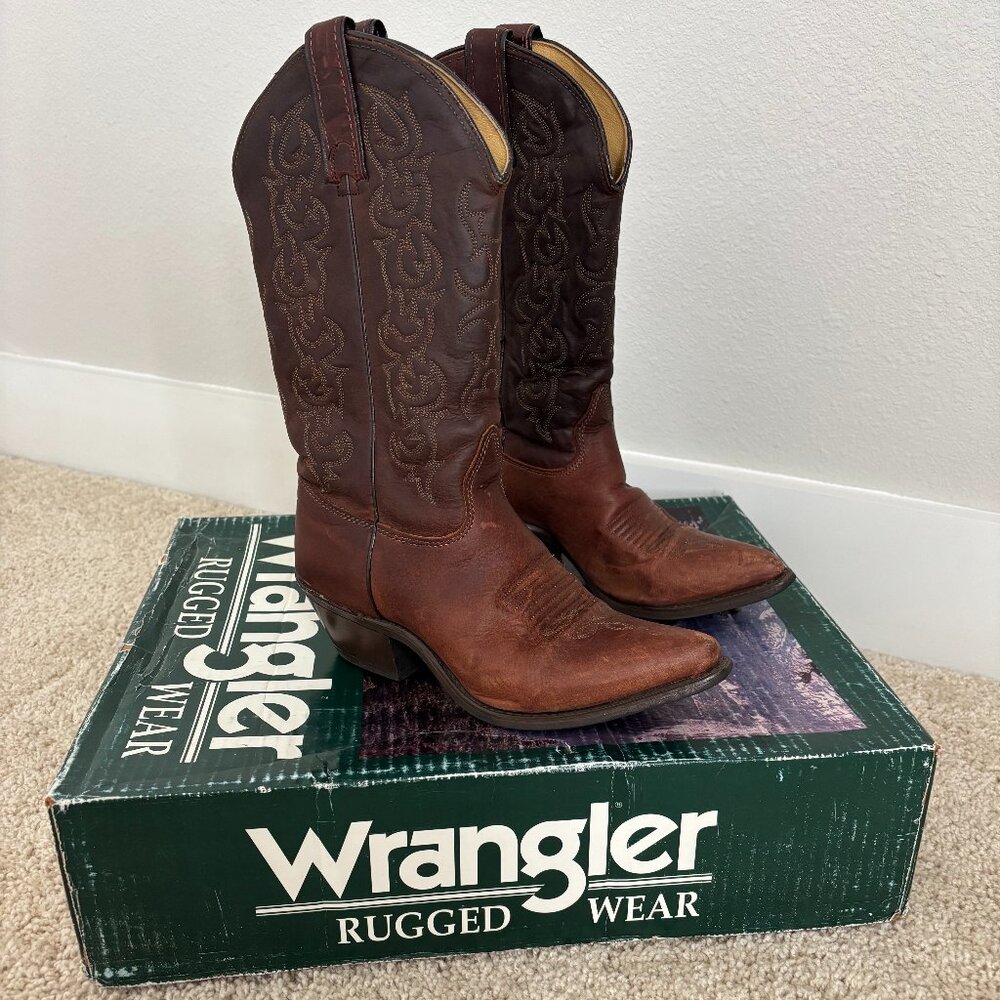 Women's Wrangler Cowboy Boots Size 7M Brown